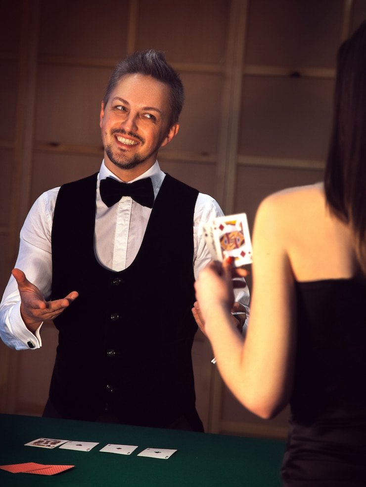 Live Super Sic Bo table on 14 togel platform showing dice cage and betting interface